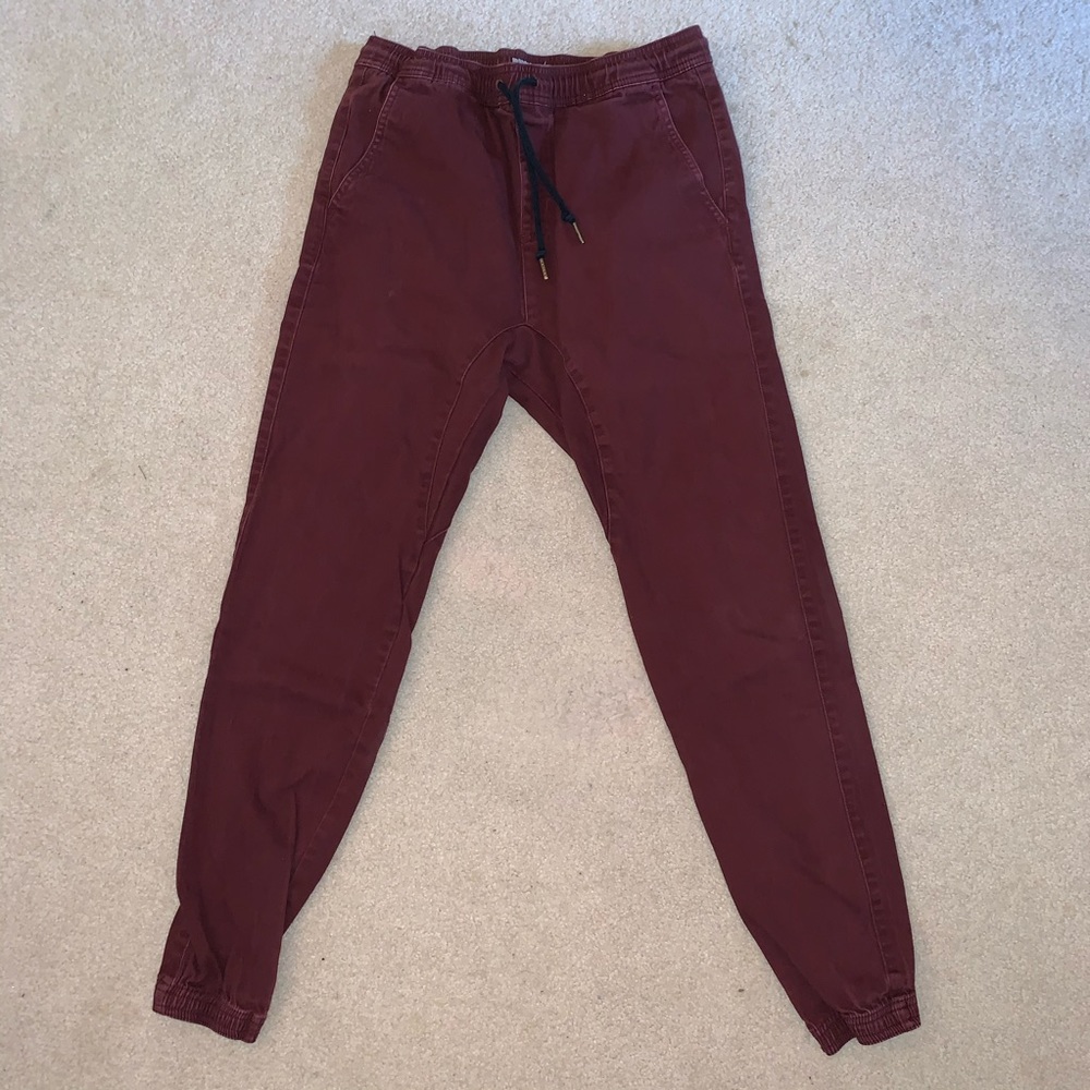 Men’s Maroon Cargo Joggers
